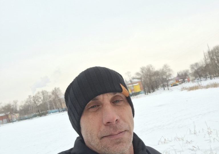 «Принимаешь терапию — и ты здоровый человек. Ты. Здоровый. Человек»