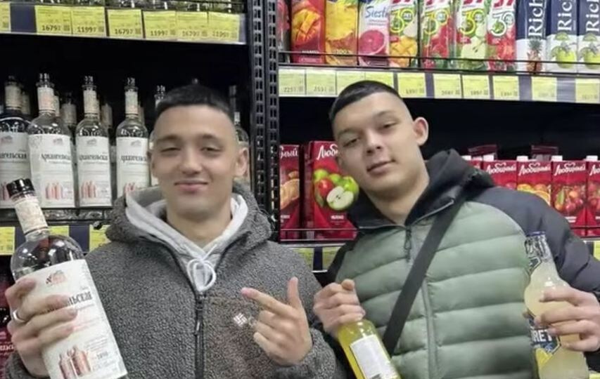 «Вы что, не знаете, кто мы такие?» Пьяная толпа избила семью с детьми в Находке. Полиция смеялась и ничего не сделала
