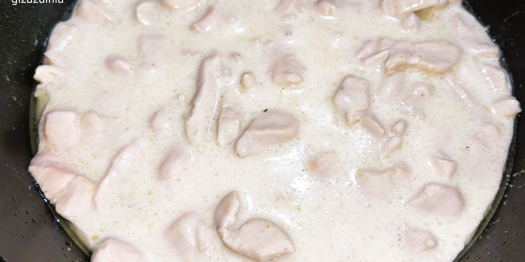 Хлопья в соусе? Рассказываю, как этого избежать при тушении со сметаной! 😋