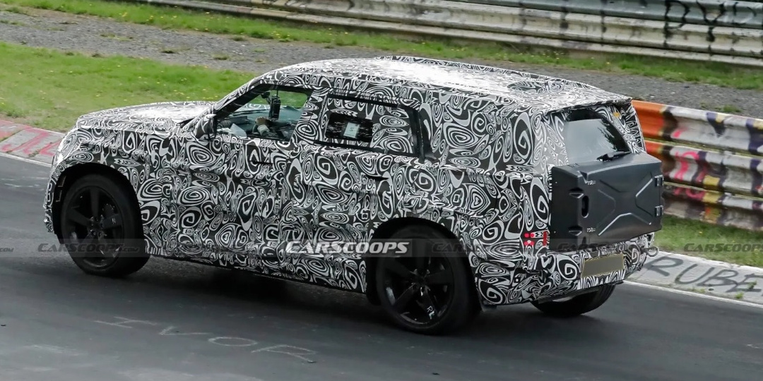 Land Rover придумал ящик для багажа вместо "запаски"