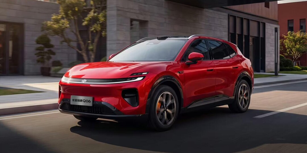 Кроссовер Changan Nevo Q06 собрал 35 000 заказов за сутки продаж
