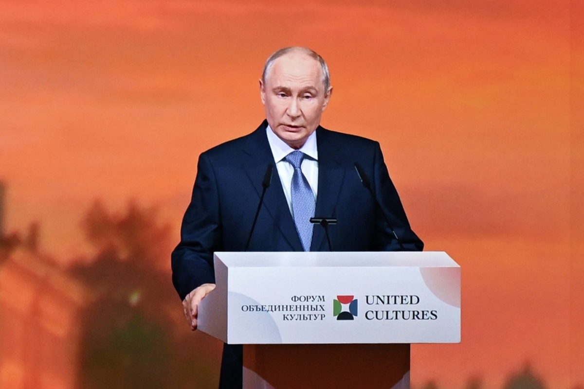 Vladimir Putin: Russian education must combine traditions and modern technologies