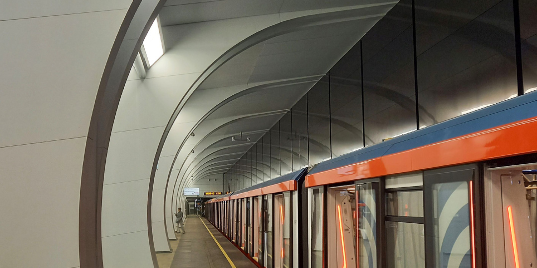 В Москве открылась новая, 17-я линия метро. Нужна ли она городу?