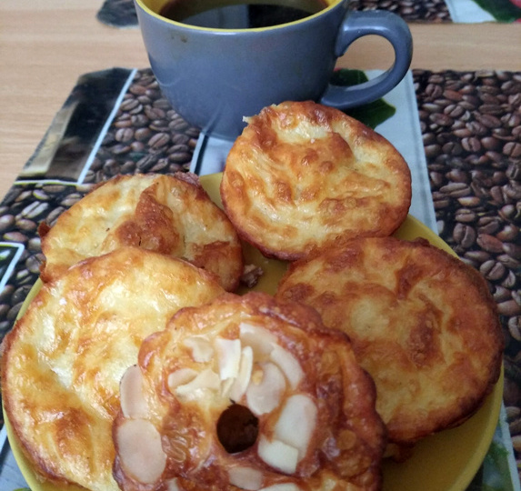 Творожные кексики с малиной