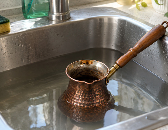 Кофе будет вкуснее, если перестать мыть турку: эксперт ответил, правда это или недопустимый миф