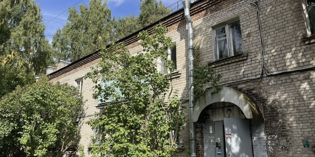 Однокомнатная квартира в нетипичной хрущевке на окраине Санкт-Петербурга