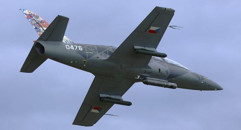 Истребитель, который оказался слишком дорогим: зачем L-39 Skyfox превращают в охотника за дронами