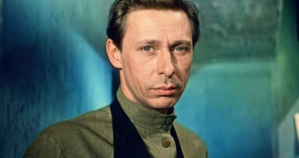 Его не стало в 72 года. Сорвал чужую свадьбу одной фразой, заставив жениха сбежать, а невесту доведя до слез. Актер Олег Ефремов