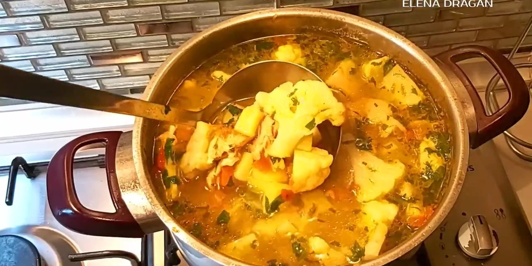 Чудесный суп из цветной капусты и курицы: рецепт, который согреет всю семью и подарит легкость