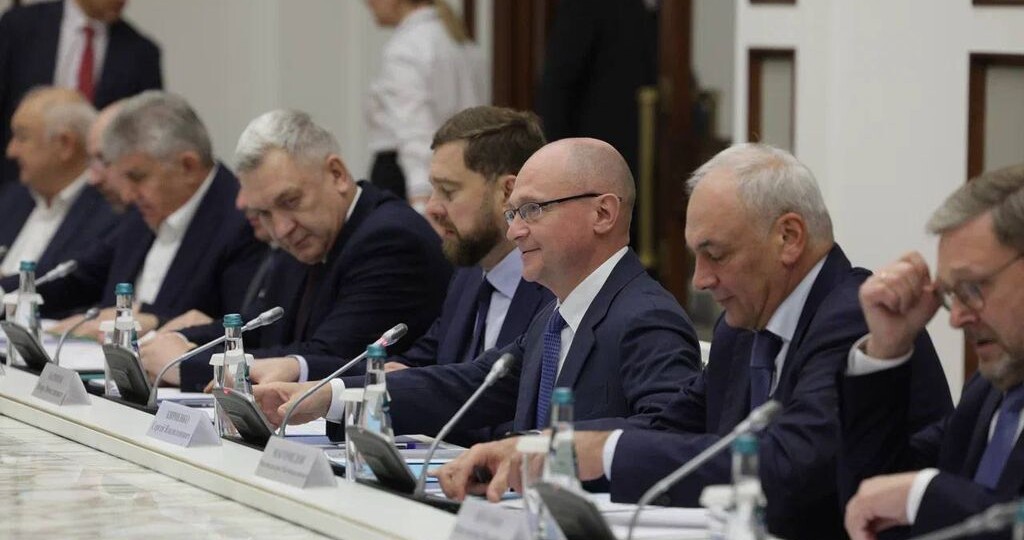 Тайное голосование в Москве: Кто получит президентскую премию за укрепление единства нации в 2026 году