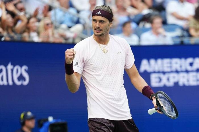 Зверев не сумел выйти в финал «Мастерса», уступив 26-й ракетке мира