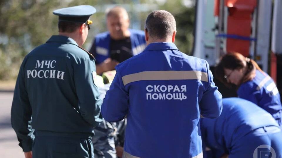 Под Волгоградом 41-летний водитель «Шевроле» съехал с дороги и попал в больницу