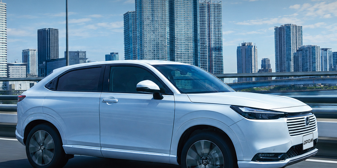 Популярный у нас кроссовер Honda Vezel обновили в Японии: версия, проходящая по утильсбору, осталась 😉