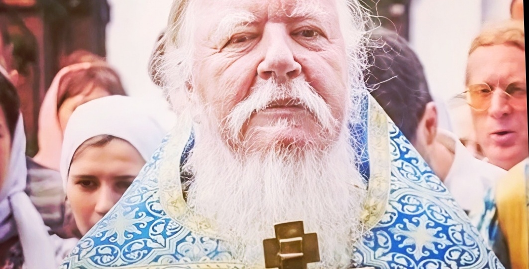 Как справиться с унынием? Объясняет священник