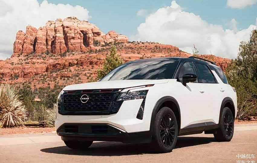 Nissan Pathfinder Special Edition: юбилейный внедорожник с красно-чёрным салоном и атмосферным V6