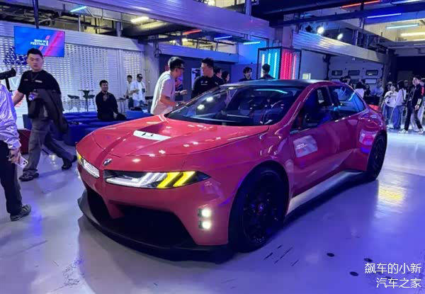 BMW M Neue Klasse: четыре электромотора, 800 вольт и технологии из автоспорта