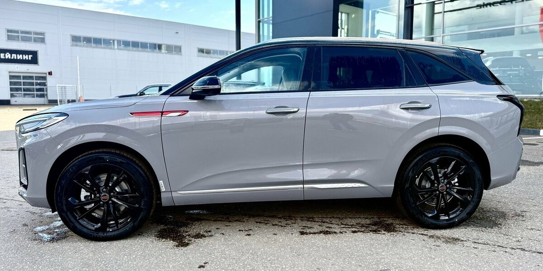 Купила китайский Hongqi HS3 вместо Skoda Kodiaq