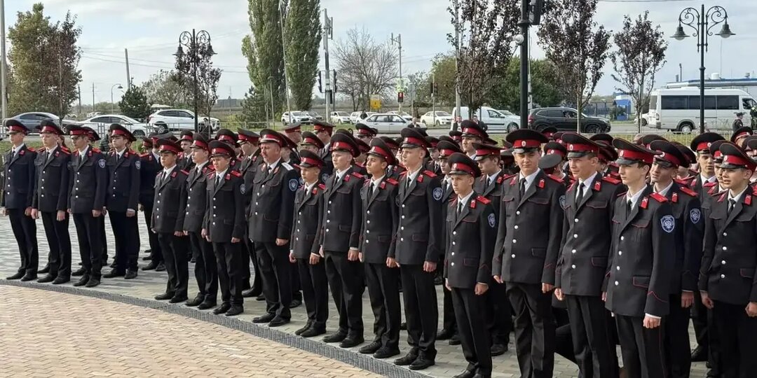 Воспитанники казачьего кадетского корпуса в Динском районе приняли присягу