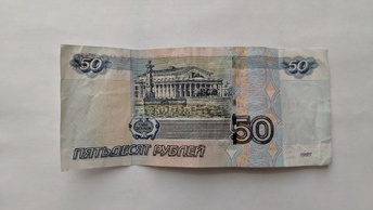 Снимать деньги через банкомат в России теперь нужно с осторожностью