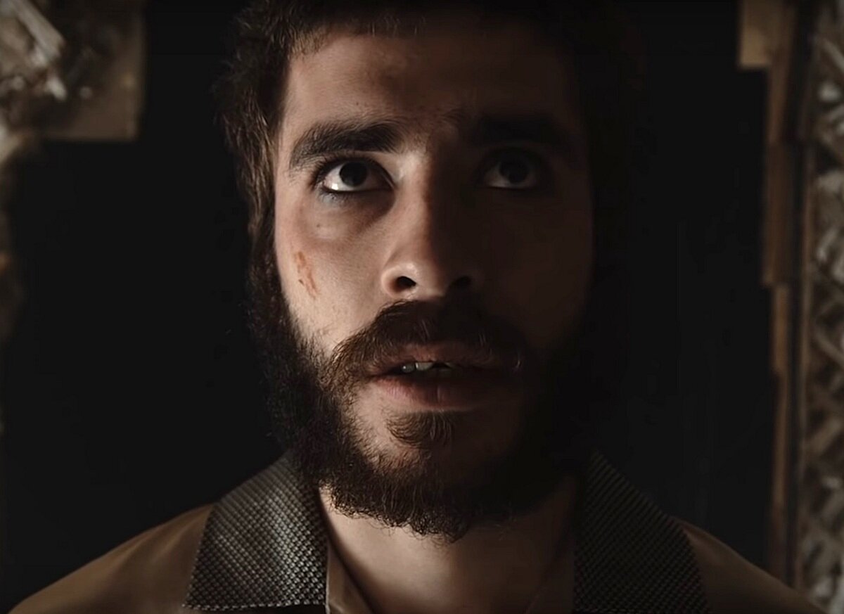 Октябрь текст. Хаски рэпер 7 октября. Что обозначает октябрь. Что обозначает октябрь. Черный октябрь определение.