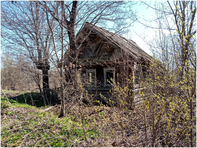 В таких местах всё и копается.