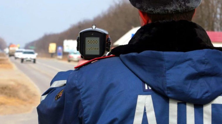 источник https://carhack.ru/kak-zaranee-vychislit-zasadu-dps-ili-kameru/