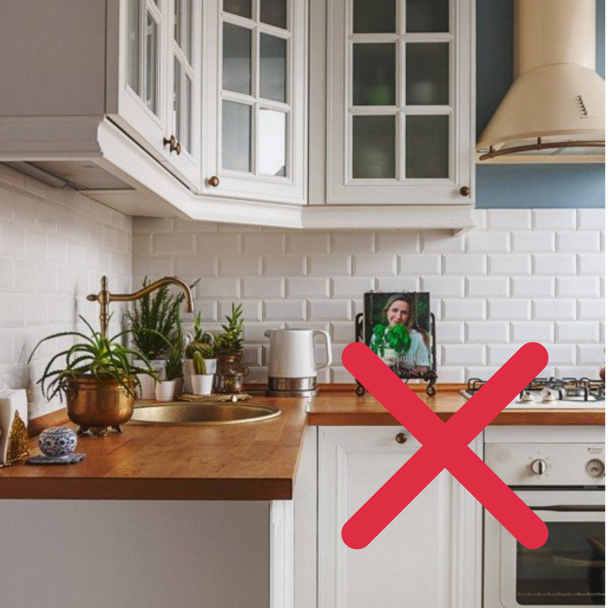 Ошибки в дизайне маленькой кухни, фото-> ratatum.com