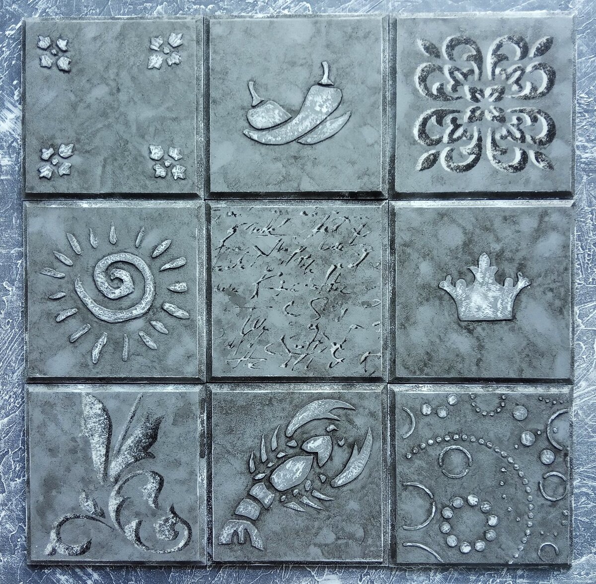 Вполне себе готовое панно на стену. 