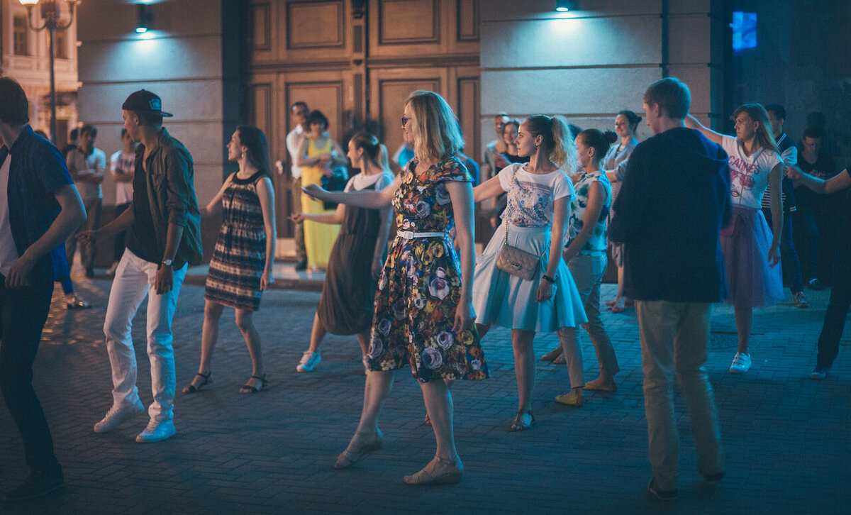 Танцевальный флешмоб на день рождения