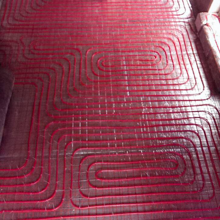 Монтаж теплого пола в загородном доме