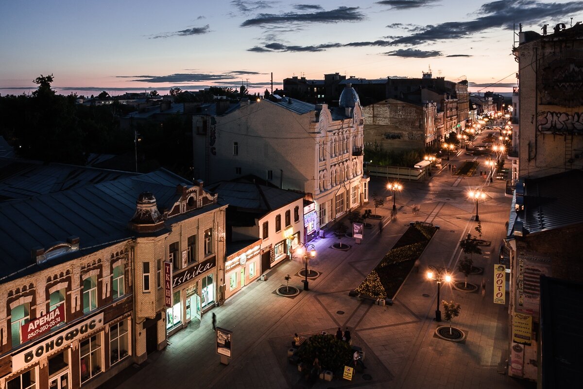 Тц крыша. Крыша ТЦ опера Самара. Крыша ТЦ опера. Крыша ТЦ опера фотосессия. Свидание на крыше Самара.