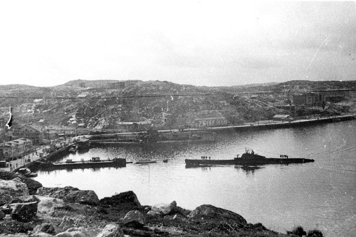 Подводная лодка типа "Щ" в Полярном