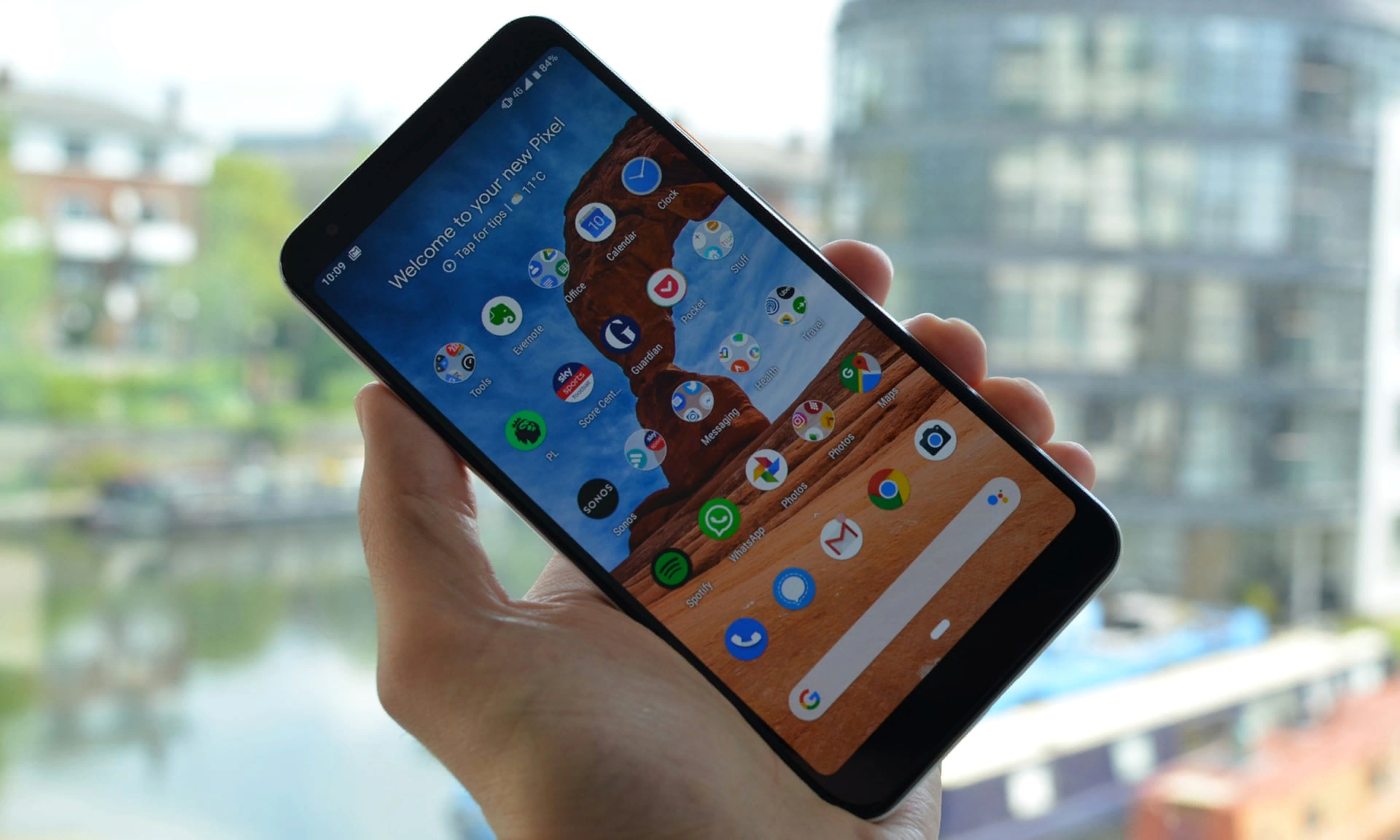 Смартфон, который разрывает Xiaomi и Samsung, модель с Android 11, Snapdragon 670, компактный и с NFC5