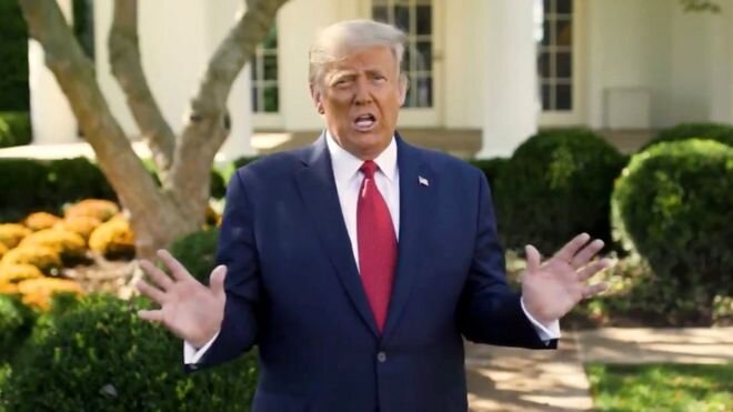 Дональд Трамп. Действующий президент США.