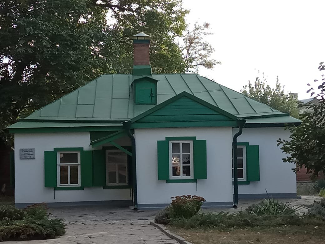 ДОМИК, ГДЕ РОДИЛСЯ А. П. ЧЕХОВ. Улица Чехова, 69                                 Фото автора