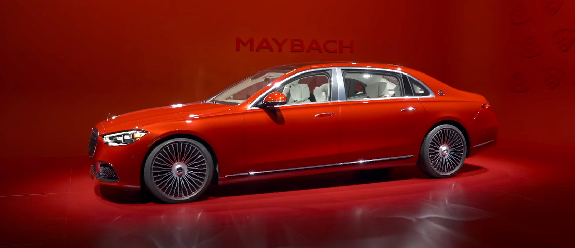 Новый майбах в красном цвете 