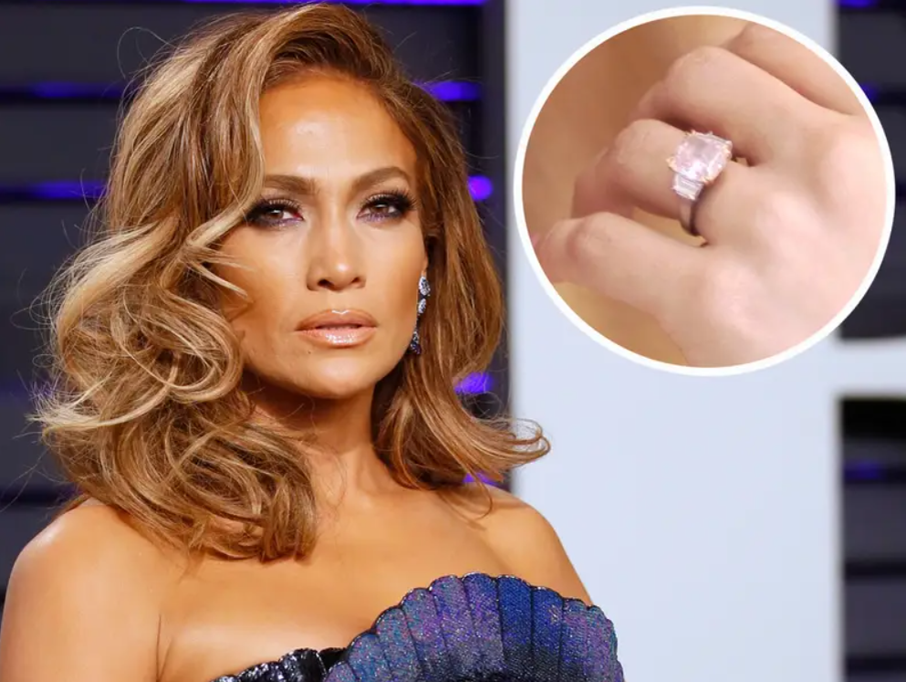 Это обручальное кольцо Дженнифер Лопес получила в 2002 году.