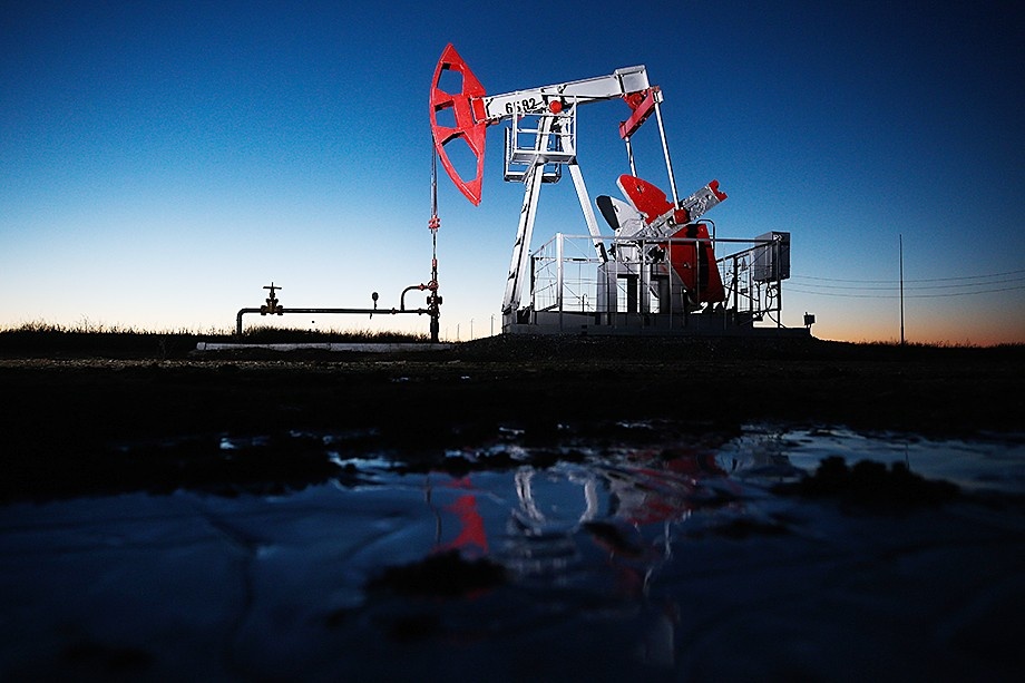 Спустя год после введения в 2019 году допакциза на нефтепродукты Минэнерго и Минфин озвучили диаметрально противоположные оценки результата этого нововведения.Фото: Егор Алеев/ТАСС