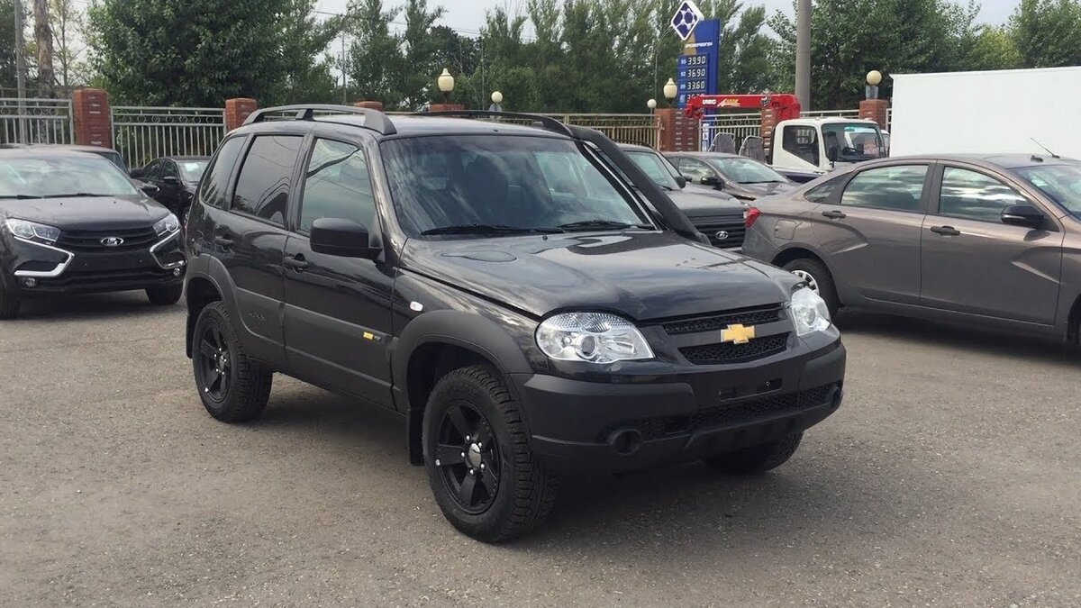 Обзор автомобиля Chevrolet Niva