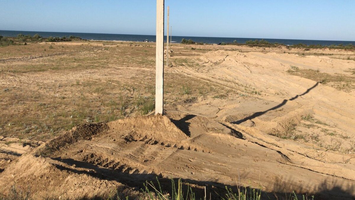 Строительство дома из оцилиндрованного бревна на берегу моря