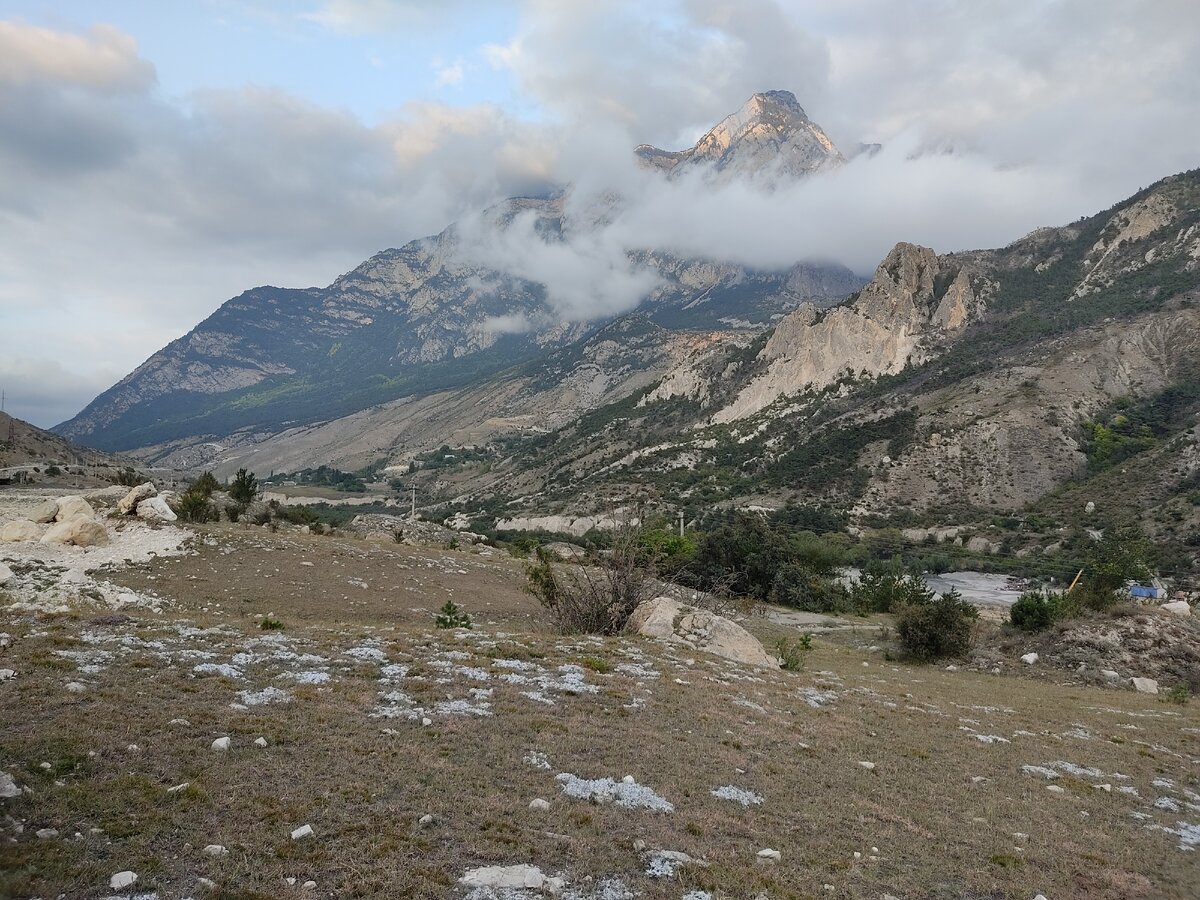 По дороге через Кавказский хребет