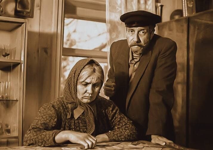 Кадр из фильма «Любовь и голуби», 1984