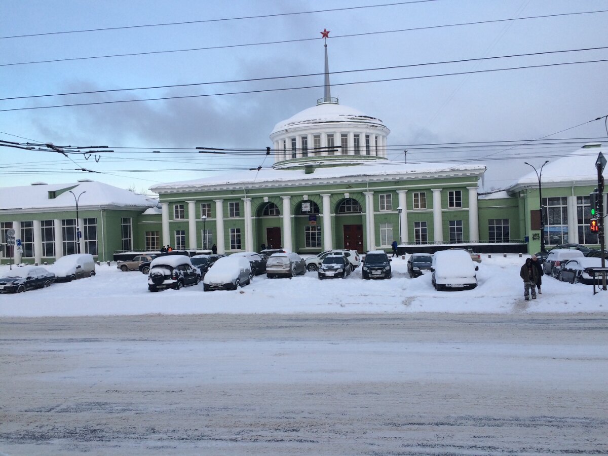 ЖД вокзал Мурманск.