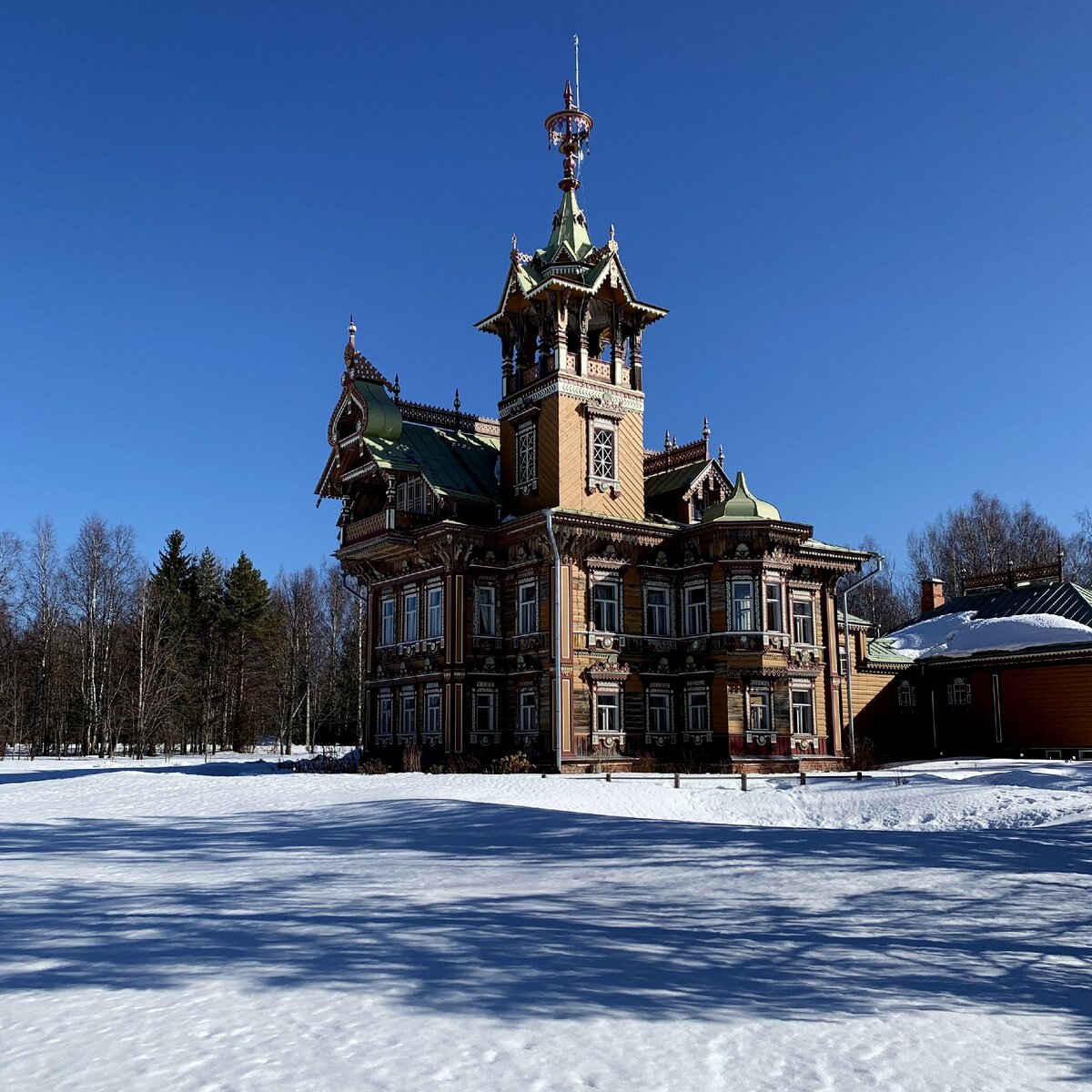 Как русские крестьяне-соперники в Чухломских лесах удивляли соседей своими  домами. Два терема: в Асташово и в Погорелово. | ЗОДЧИЙ НА КОЛЁСАХ | Дзен