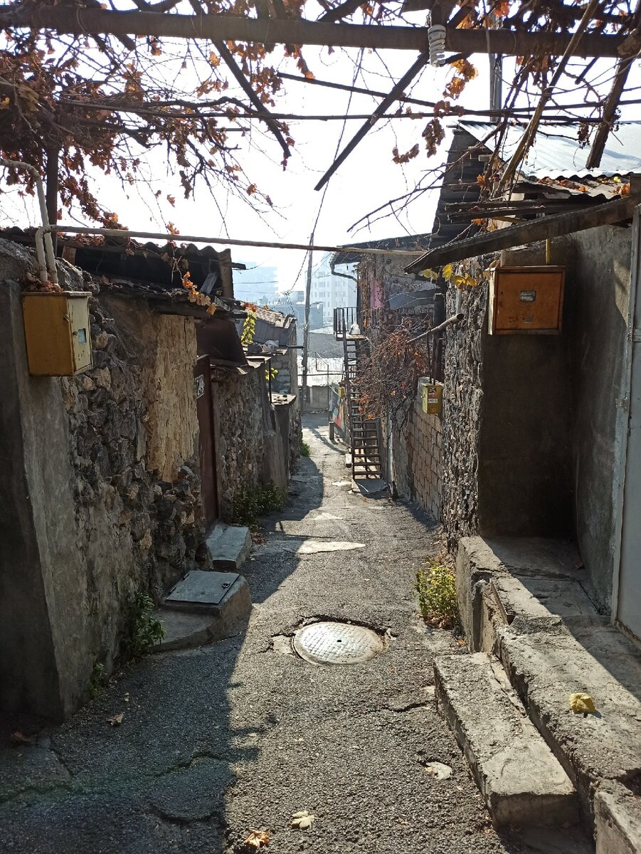 Район Конд - ереванские фавеллы. Автор фото Михаил Макушин