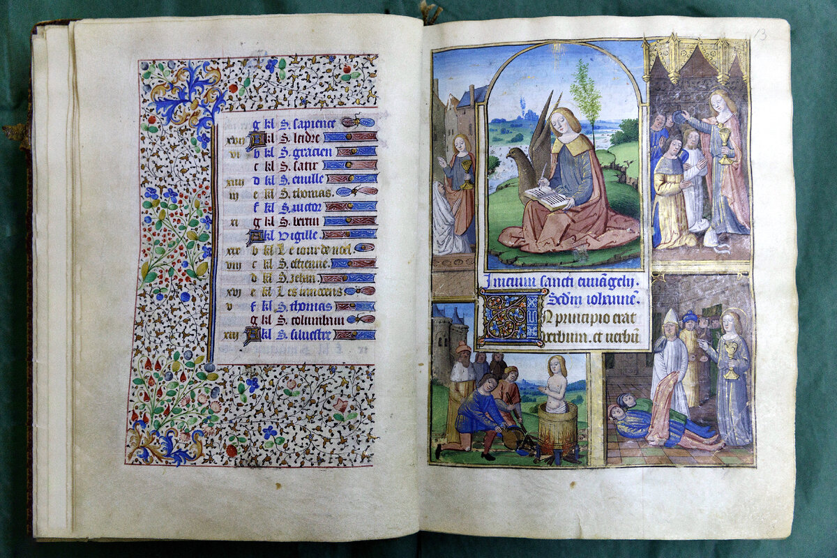 монах в библиотеке. библиотека академии наук спб. фонд рукописей. армянские манускрипты матенадаран. рукописей российской государственной библиотеки.