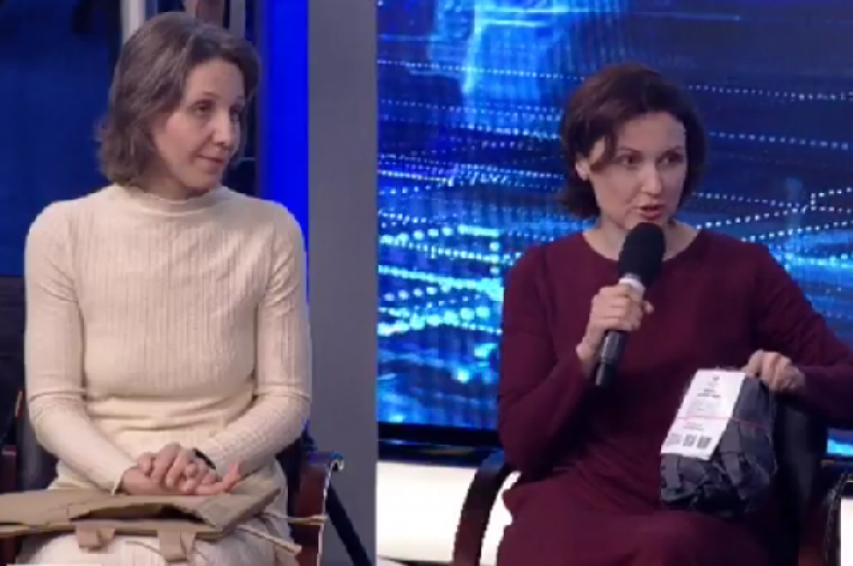    Жительницы Новосибирска шьют бескаркасные носилки для СВО