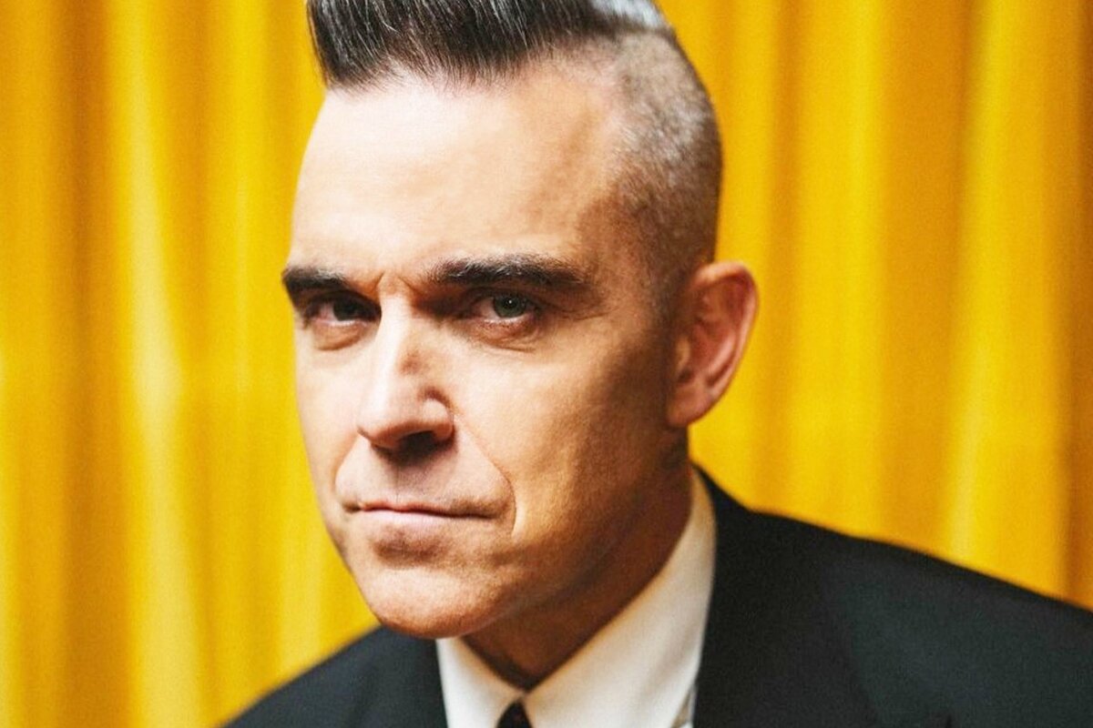     «Она страдает, как и я»: Робби Уильямс рассказал о редком заболевании 10-летней дочери