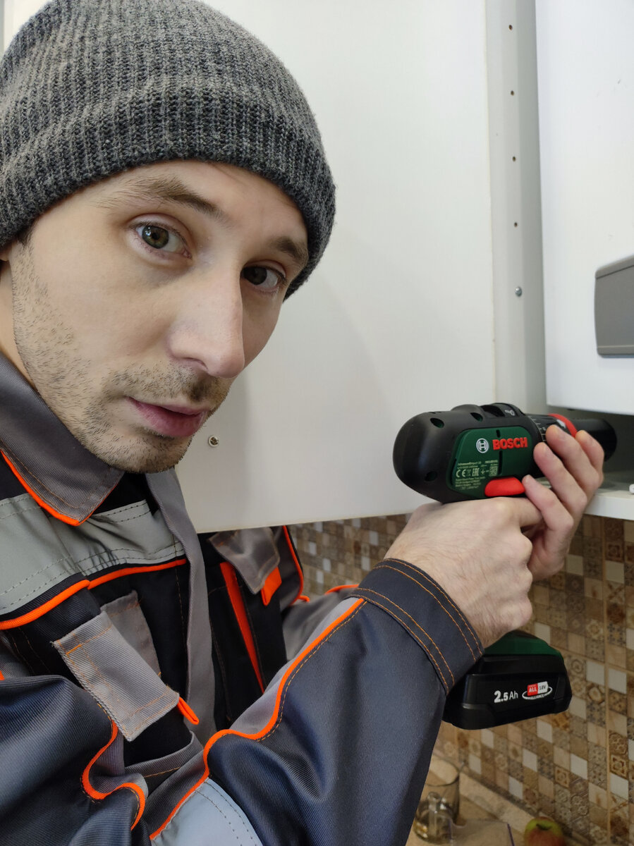 Ну не нужен аккумуляторный инструмент кроме шуруповерта, говорили мне опытные строители. @ Сергей Горбунов