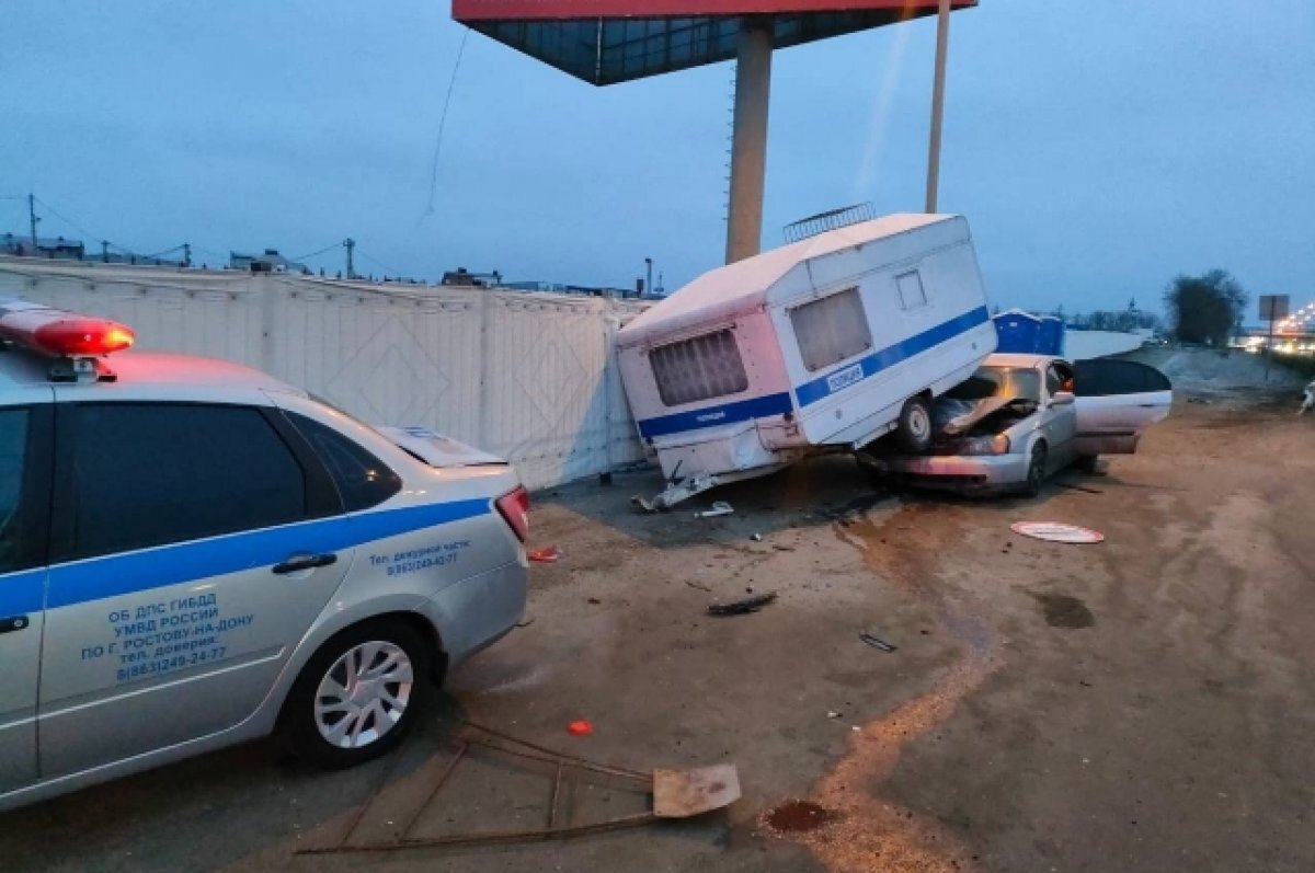    Молодой водитель врезался в полицейский прицеп на въезде в Ростов